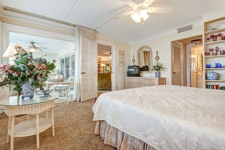 Room 4 of 35