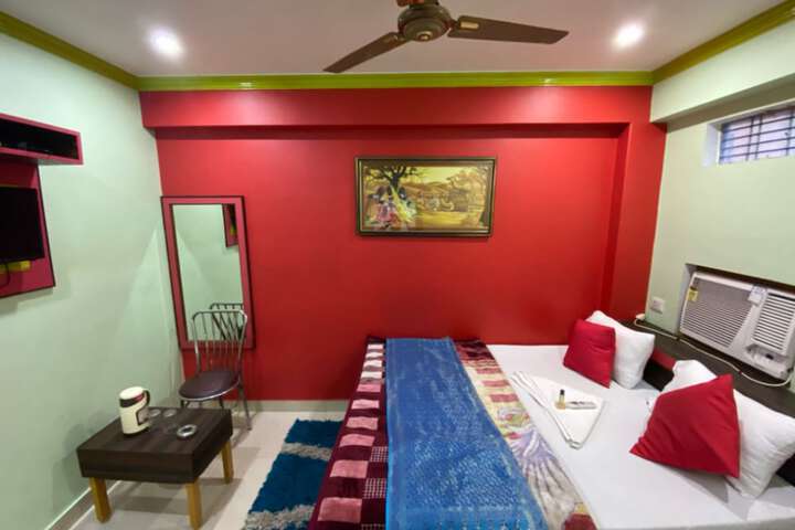 Room 16 of 65