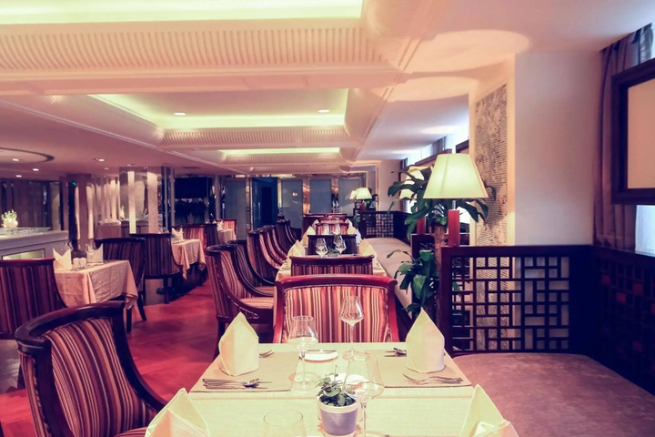 Dining 14 of 20