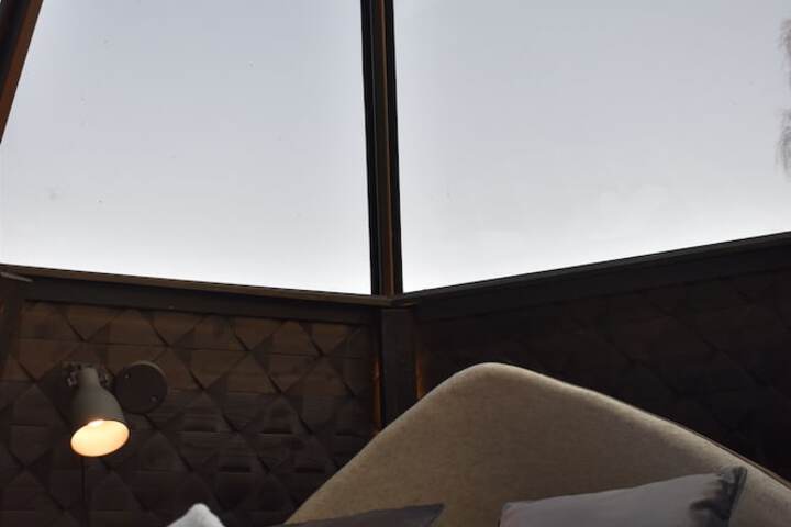 Room 6 of 174