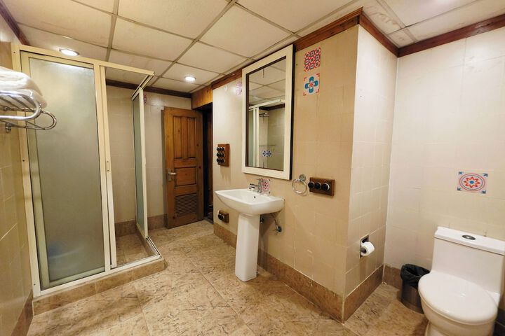 Room 113 of 181