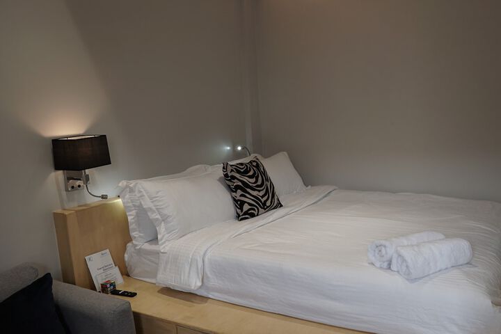 Room 3 of 25