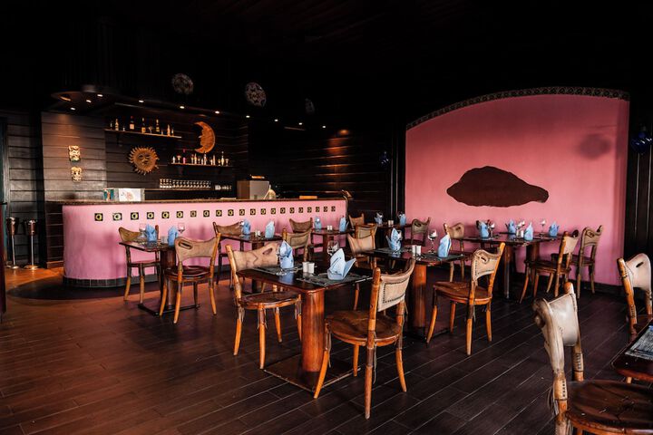 Dining 62 of 91