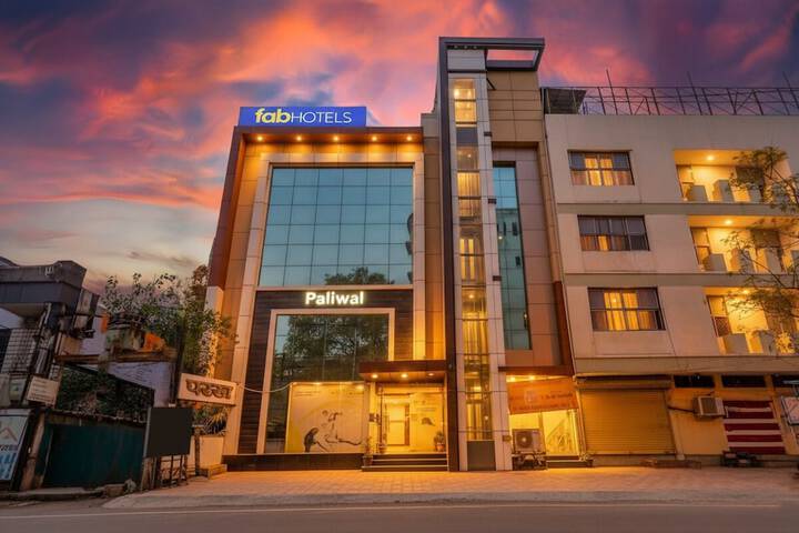 FabHotel The Mall Inn