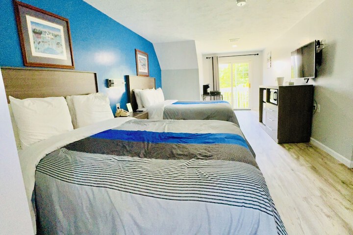 1 Queen Bed (19 of 23)