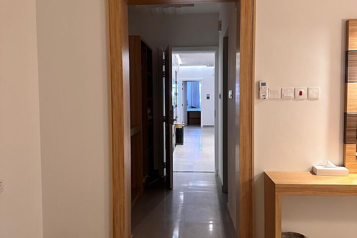 Room 7 of 16