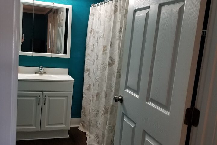 Room 46 of 76
