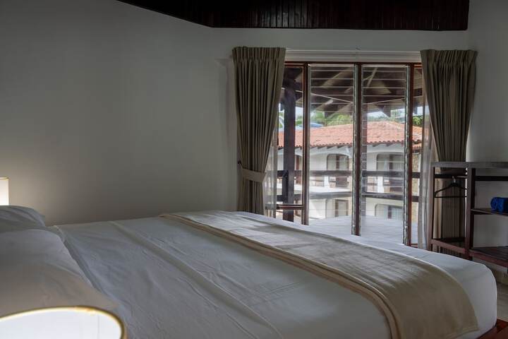 Room 16 of 115