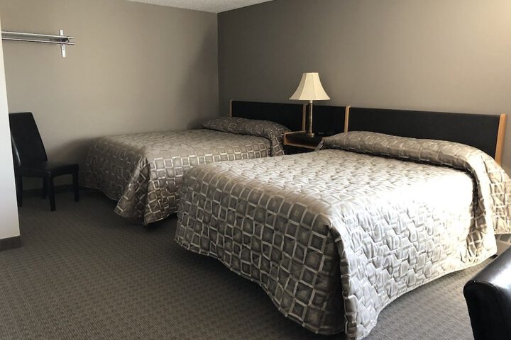 Room 6 of 19