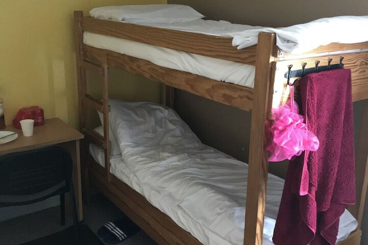 Room 6 of 26