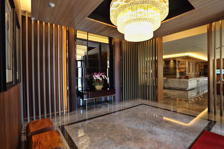 Hotel 2 of 159