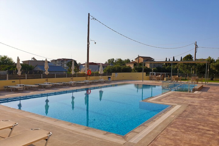 Pool 39 of 59