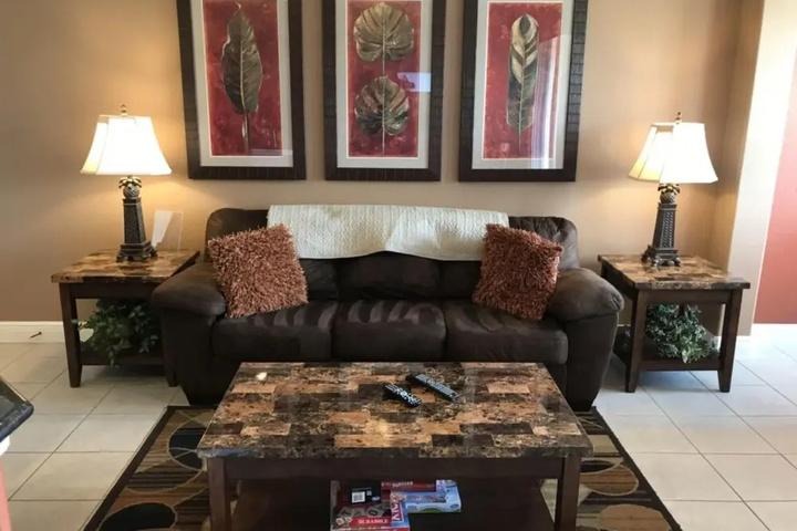 Room 2 of 16