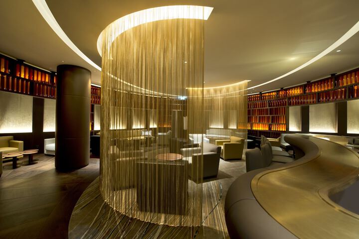 Lounge 91 of 111
