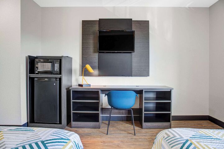 Room 15 of 43