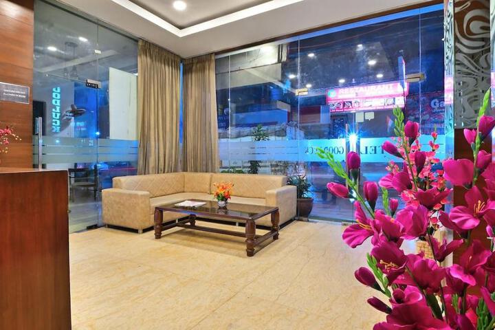 OYO 28007 Hotel Good Luck