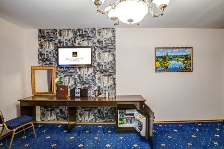 Room 21 of 33