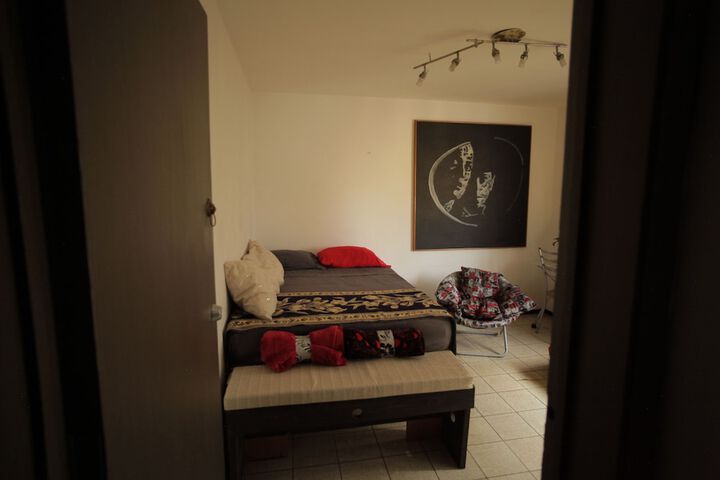 Room 64 of 80