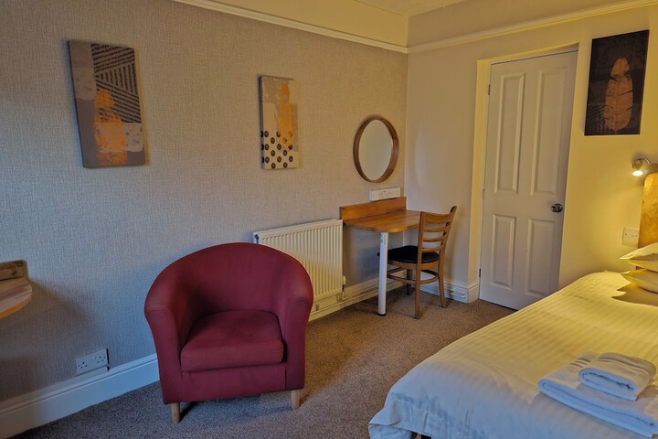 Room 50 of 92