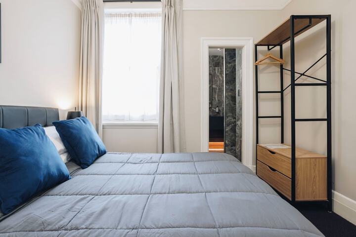 Room 22 of 42