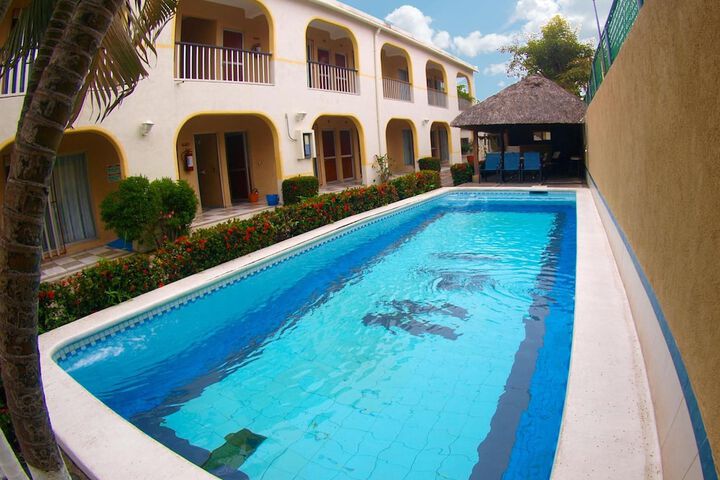 Pool 10 of 13