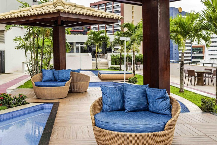 Hotel with Pool