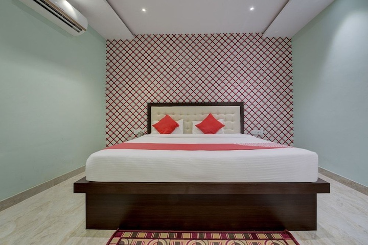 Room 7 of 15