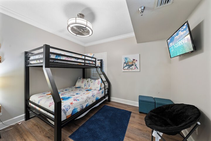 Room 15 of 94