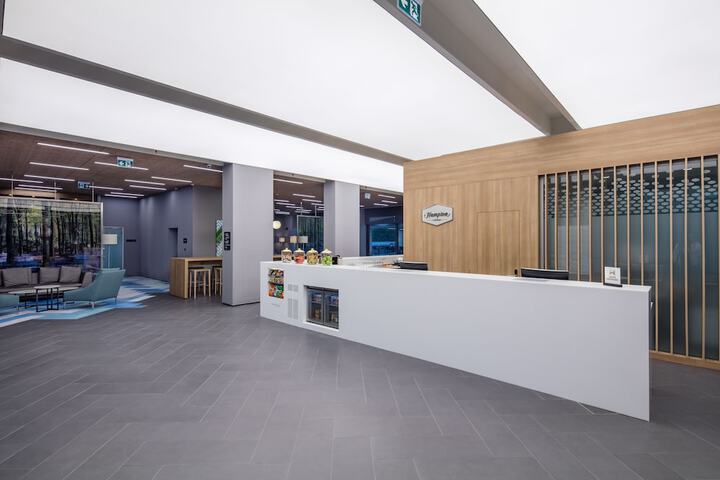 Check-in/check-out kiosk