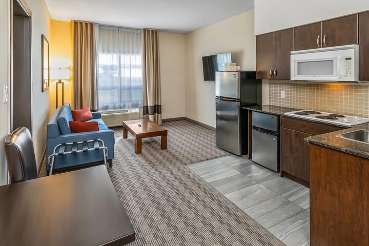 Room 9 of 26