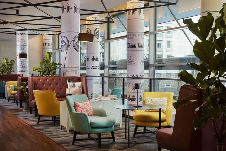 Guest Lobby