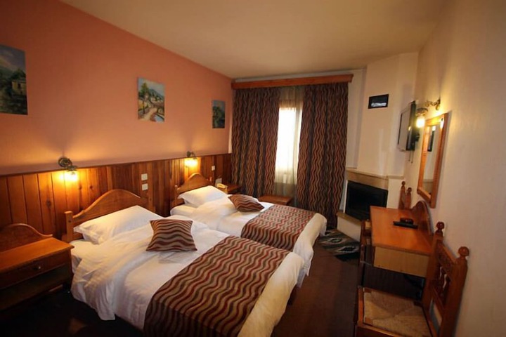 Room 12 of 31