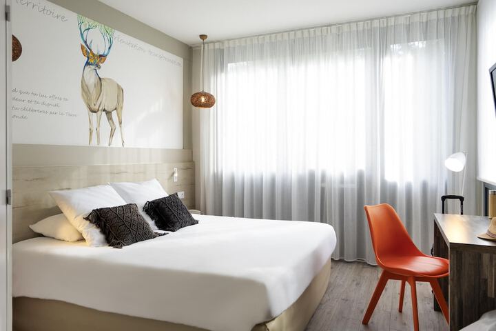 Room 12 of 60