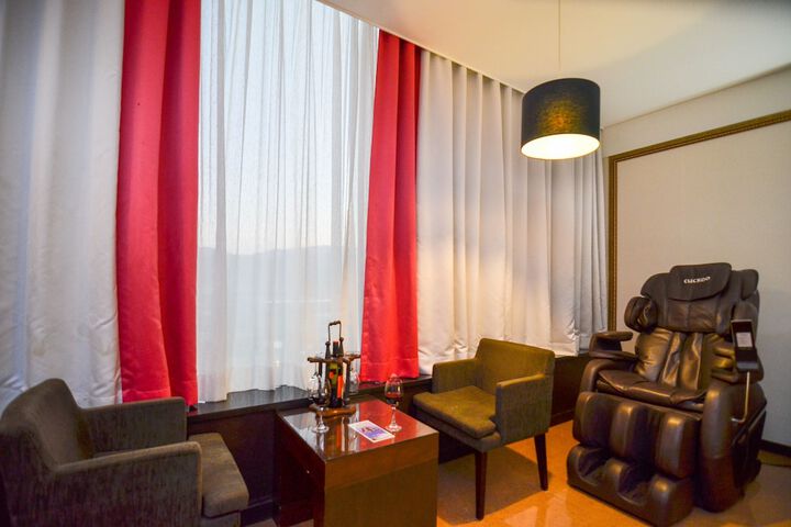 Room 41 of 54