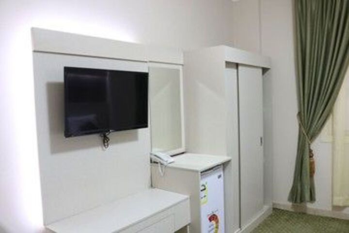 Room 44 of 57