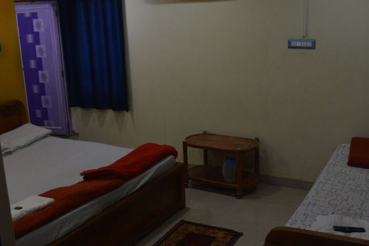 Room 52 of 94