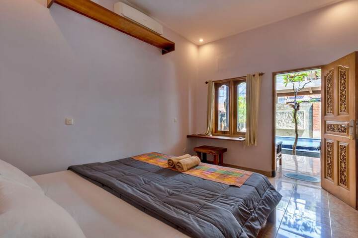 Room 3 of 23