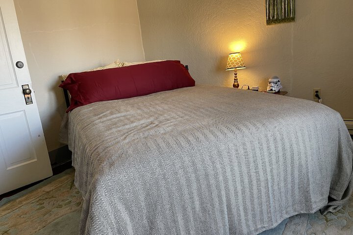 Room 14 of 99