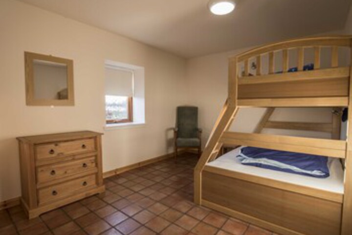 Room 95 of 162