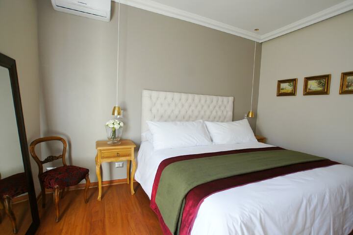 Room 6 of 58