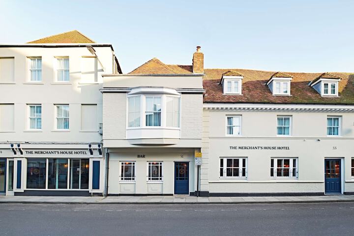 The Merchants House BW Signature Collection