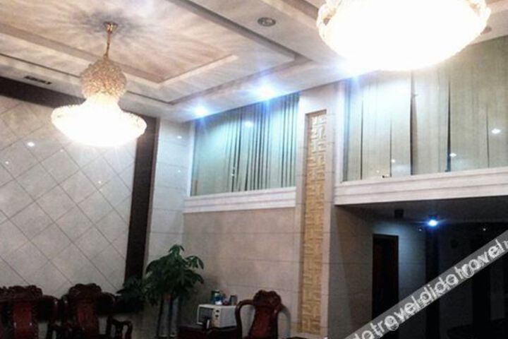 Hotel Interior 4 of 11