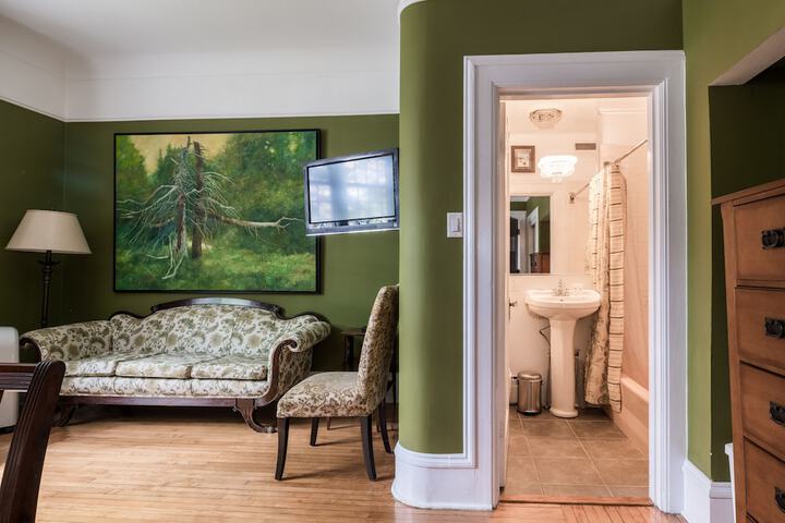 Room 40 of 51