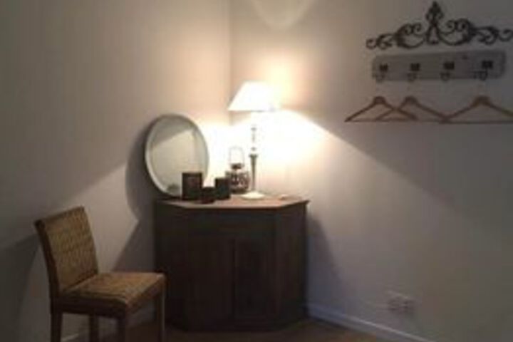 Room 14 of 32