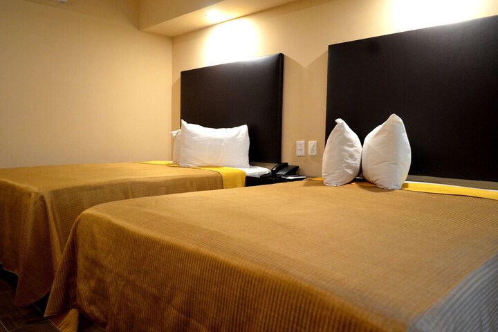 Room 13 of 53