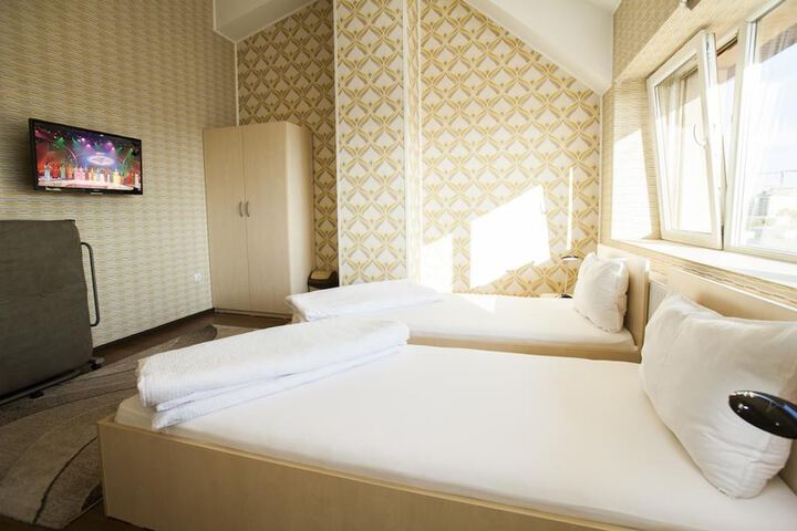 Room 39 of 65