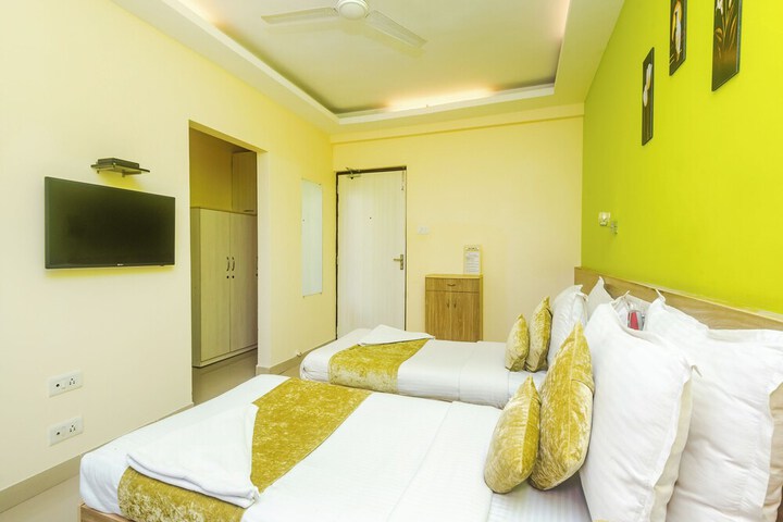 Room 40 of 102