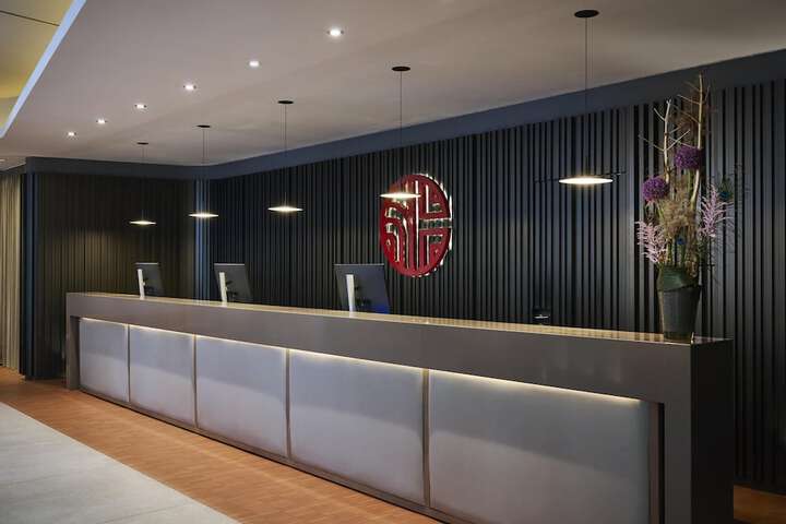 Guest Lobby