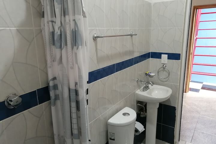 Room 13 of 17