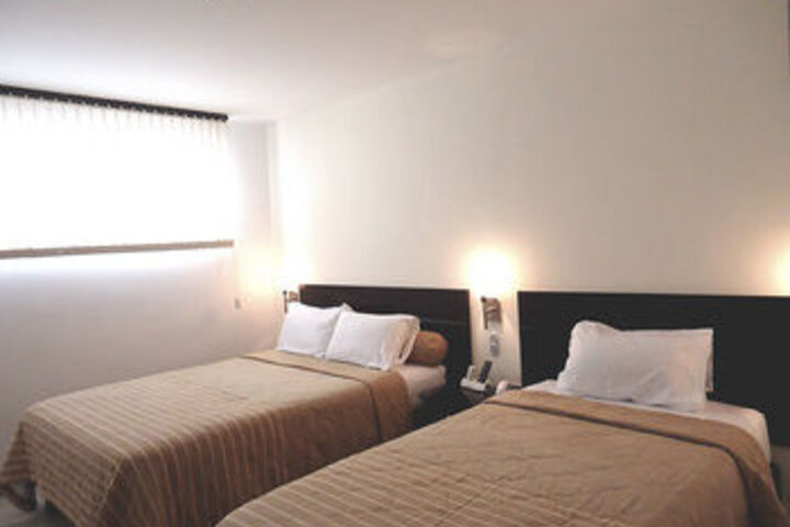 Room 17 of 23